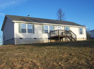 41 Pridemoore Rd, Galax, VA 24333