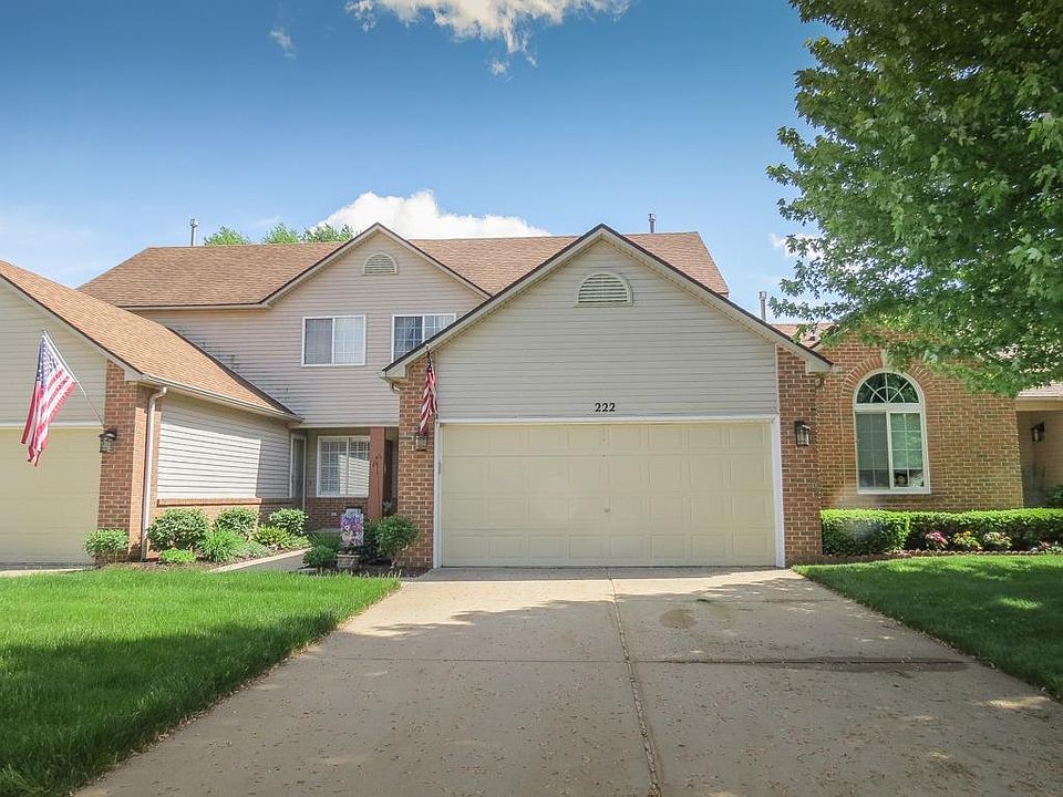 1st image of 222 Crestlawn Dr
