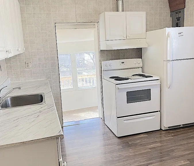 503 Crawford Ave #UPPER — Photo 4