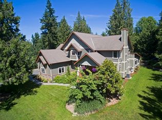 6440 Haley Loop NE, Bainbridge Island, WA 98110