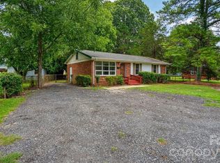 634 Kentbrook Dr, Charlotte, NC 28213