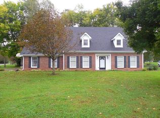 1101 Secretariat Dr W, Danville, KY 40422