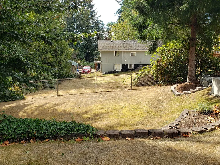 3720 Vernhardson St — Photo 20