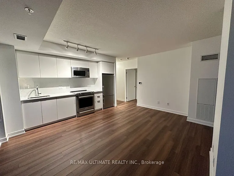 30 Samuel Wood Way #1902 — Photo 6