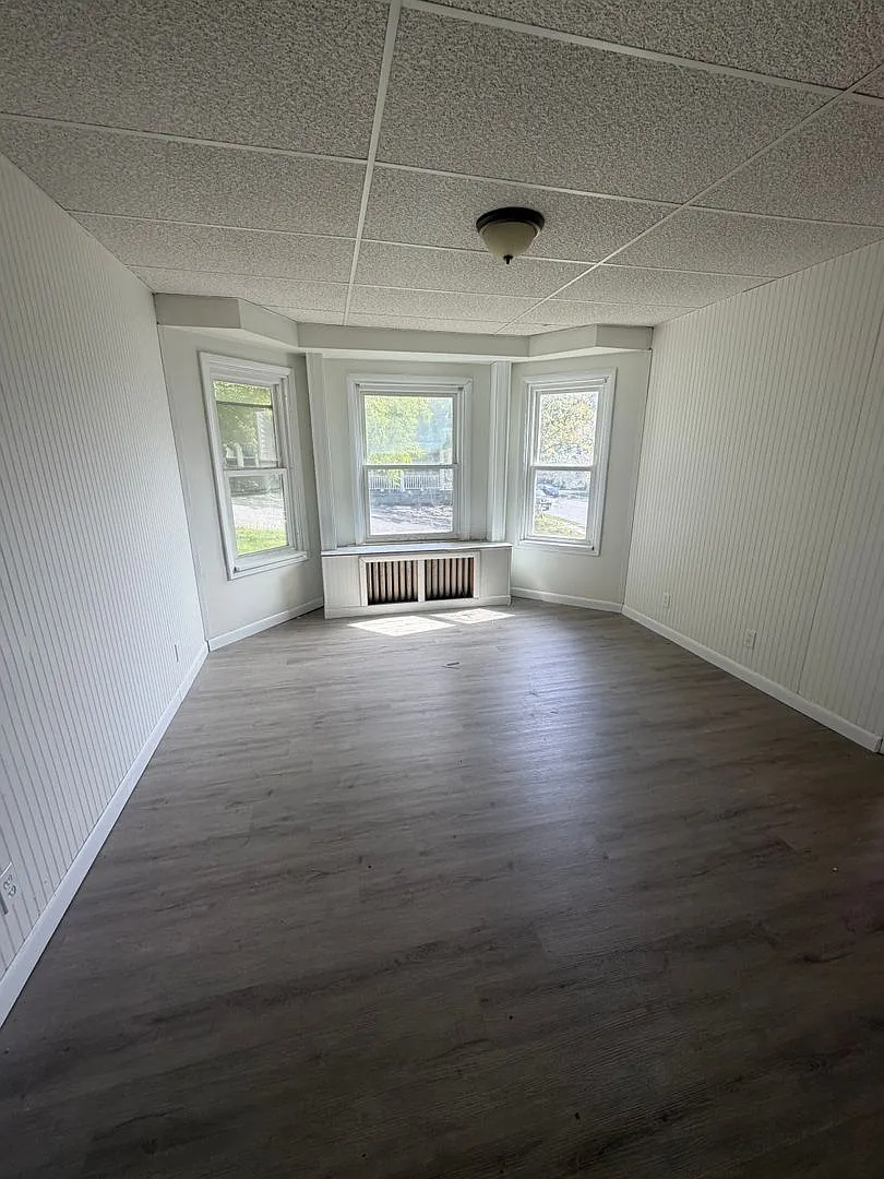 39 Phillips St Amsterdam NY 12010 — Photo 1