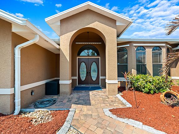 2nd image of 2355 SW Salmon Road