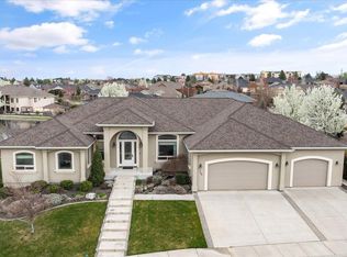 739 S Idaho Pl, Kennewick, WA 99336