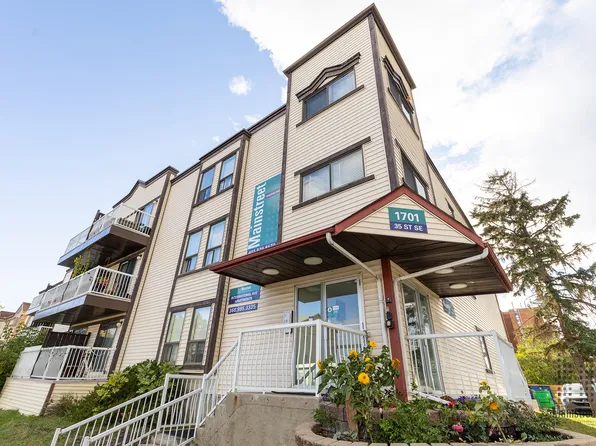 1701 35th St SE, Calgary, AB T2A 1B4