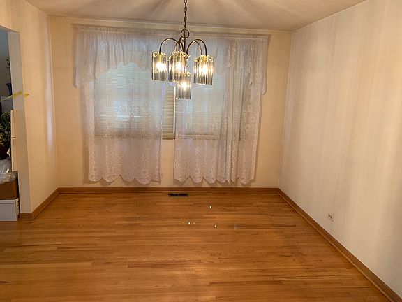 4th image of 4230 Judd Ave