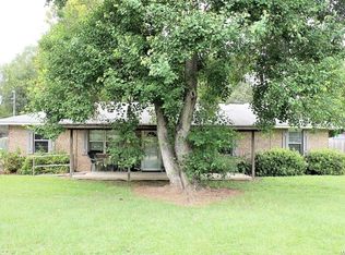 97 3rd St, Wetumpka, AL 36092