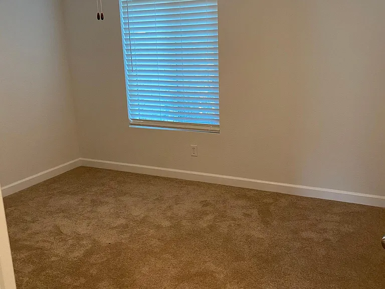 23732 Hillhurst Dr #59 — Photo 9