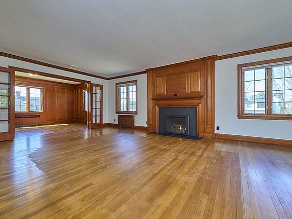 5th image of 84 Fairmont Ave
