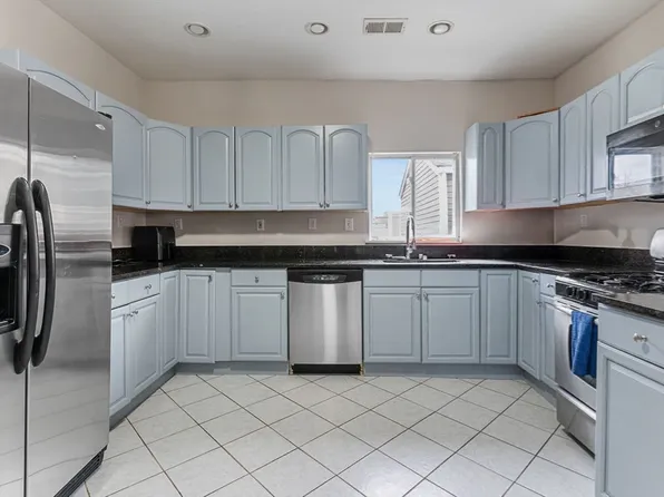 23 Trident Ave #2, Winthrop, MA 02152