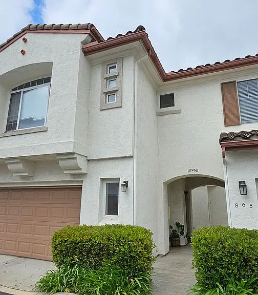 10960 Ivy Hill Dr #6 — Photo 2