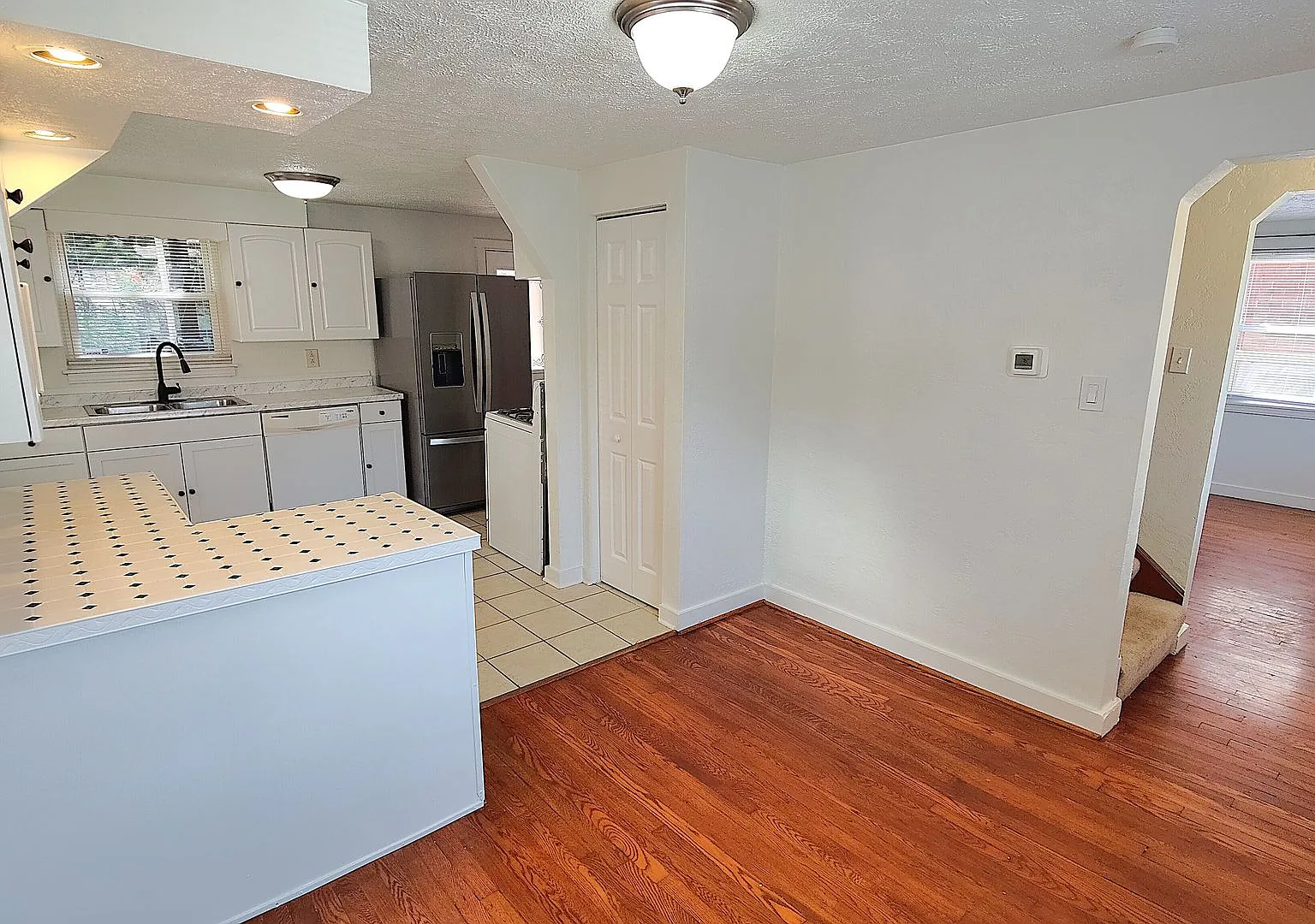 *Recently Updated & Cozy 3BD/1BA Single-Family Home Available in Brentwood* — Photo 4