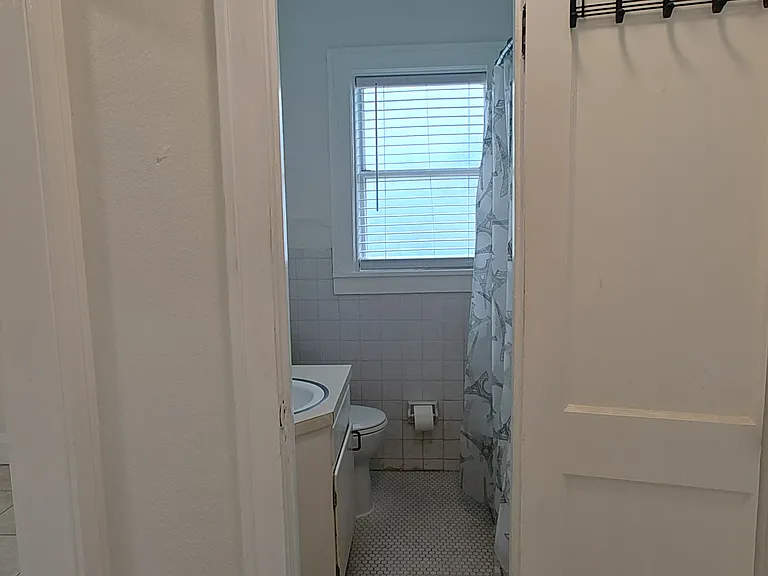 1912 7th Ave W #12 — Photo 6