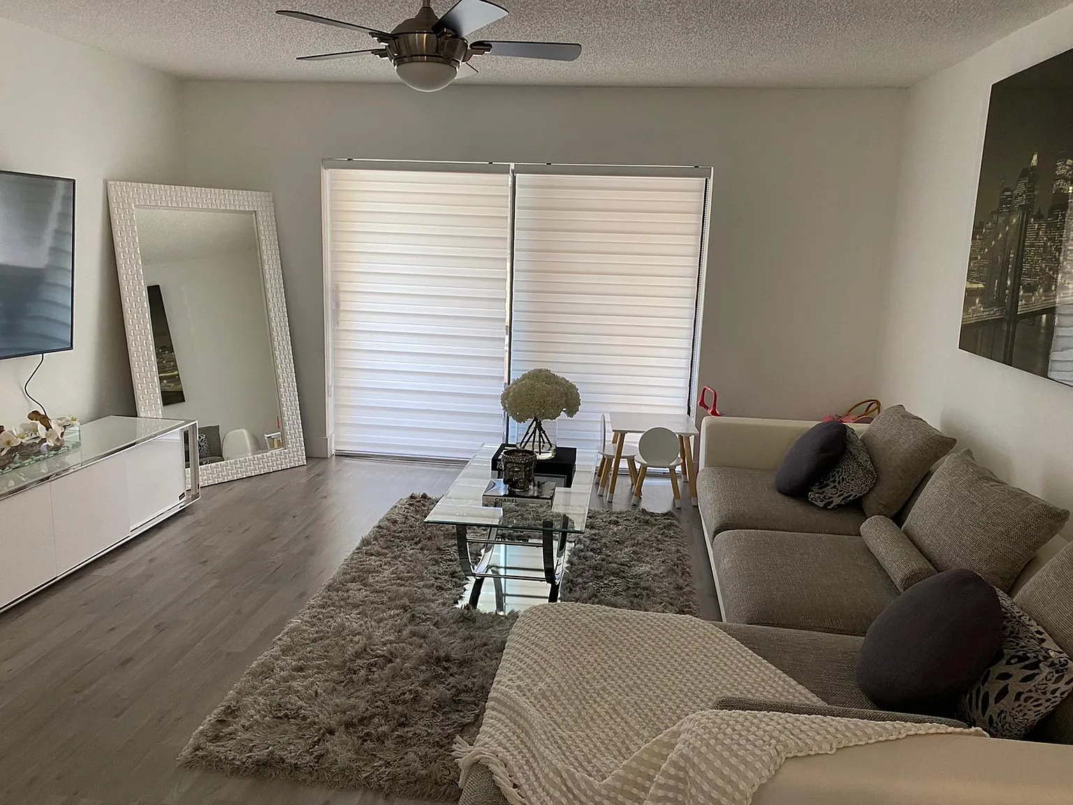 1 bed, 750 sqft, $2,000 — Photo 3