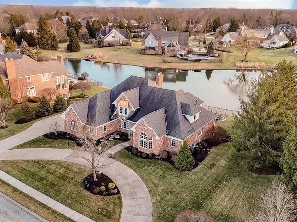 4967 Deer Ridge Dr N, Carmel, IN 46033