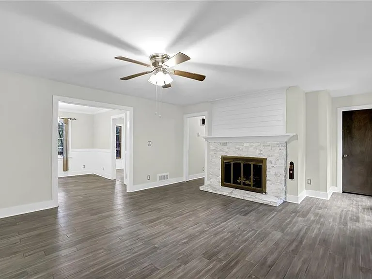 2683 Ashworth Cir SW — Photo 23