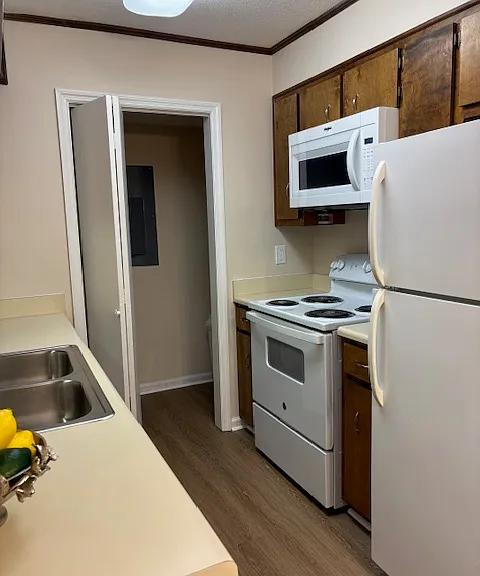 Ridge Crossing Apartments — Photo 4