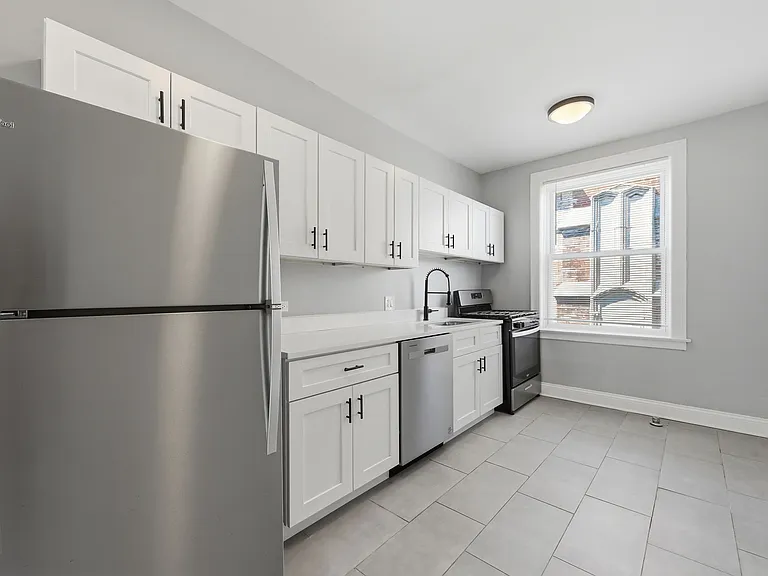 7608 S Saginaw Ave #3B — Photo 7