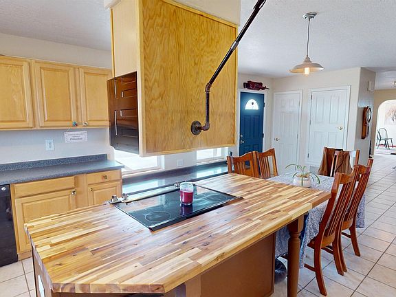 3rd image of 10870 Lucca Rd SW