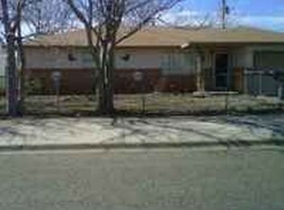 1820 Gerry Dr, Clovis, NM 88101