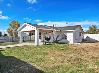 284 Elm St, Castleford, ID 83321