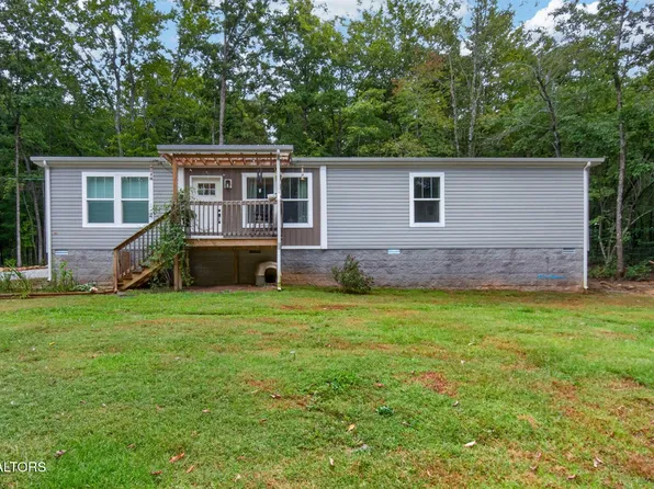 243 Cinnamon Cir, Crossville, TN 38571