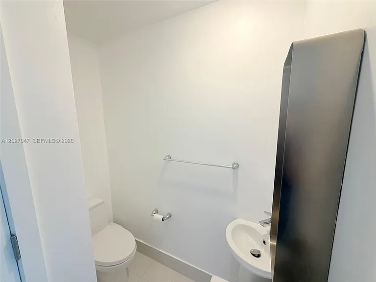 501 NE 31st St #1804 — Photo 21