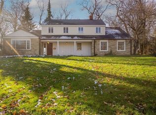 3324 Somerset Dr, Shaker Hts, OH 44122