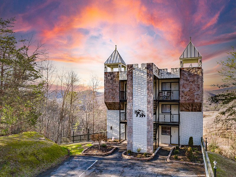 1st image of 4249 Dollys Dr #5