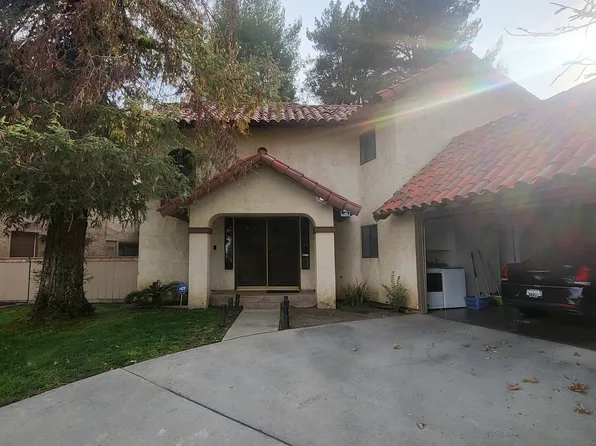 4175 Pinewood Lake Dr, Bakersfield, CA 93309