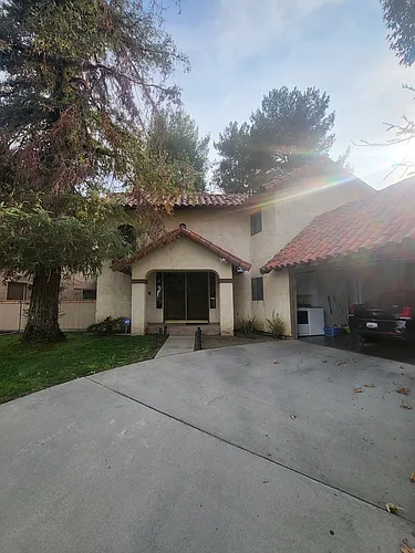 4175 Pinewood Lake Dr Photo 1