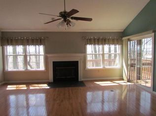 112 Hawk Valley Ln, Denver, PA 17517