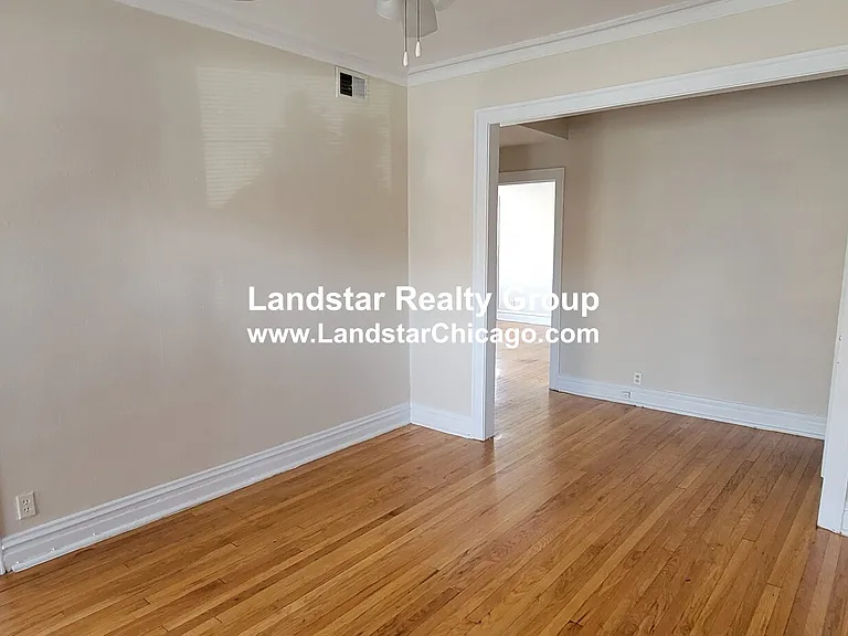 4457 N Maplewood Ave #2 — Photo 5