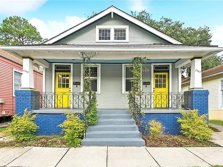 1705 Rousselin Dr — Photo 1
