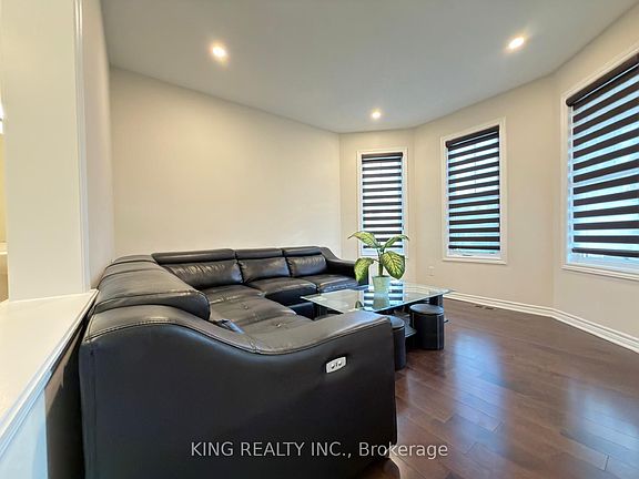 2nd image of 24 Palmeto Ct