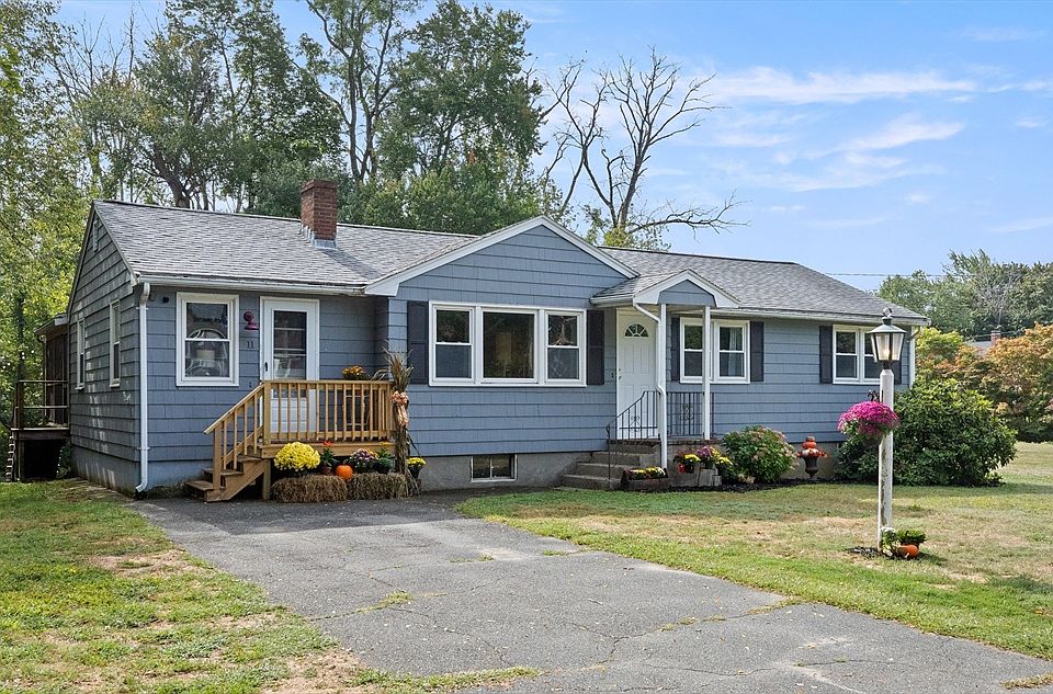 1st image of 11 Albion Ln
