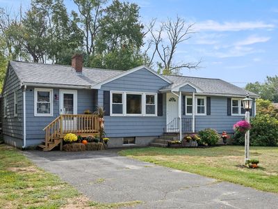 11 Albion Ln, West Newbury, MA, 01985