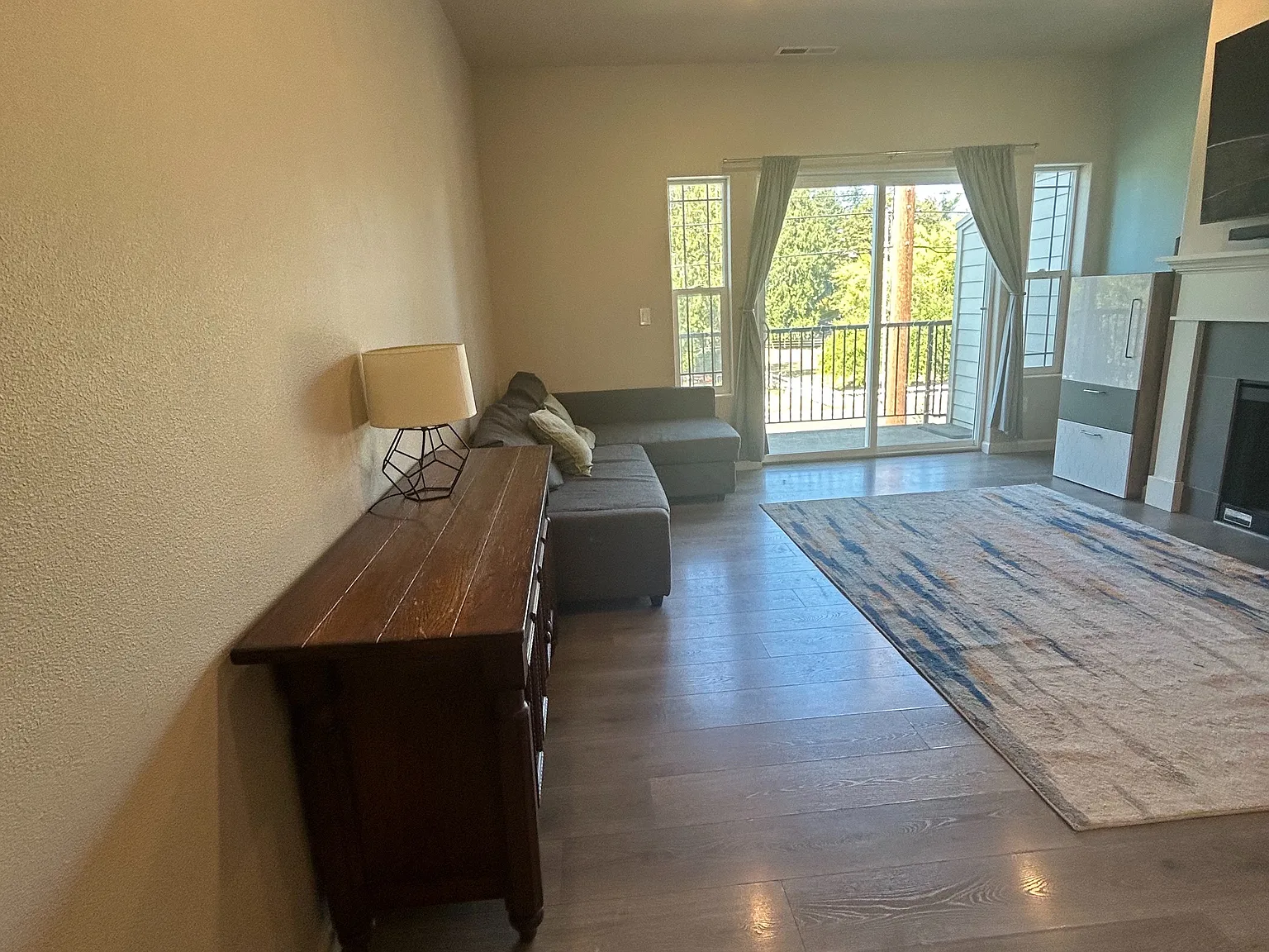 2 bed, 1168 sqft, $2,500 — Photo 3