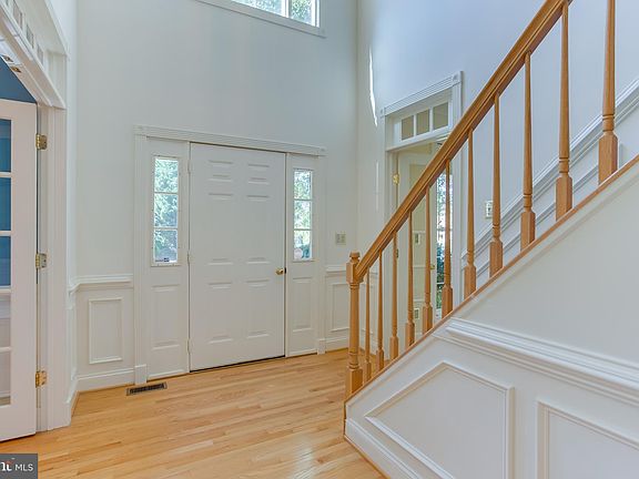 3rd image of 4108 Crossgate Dr