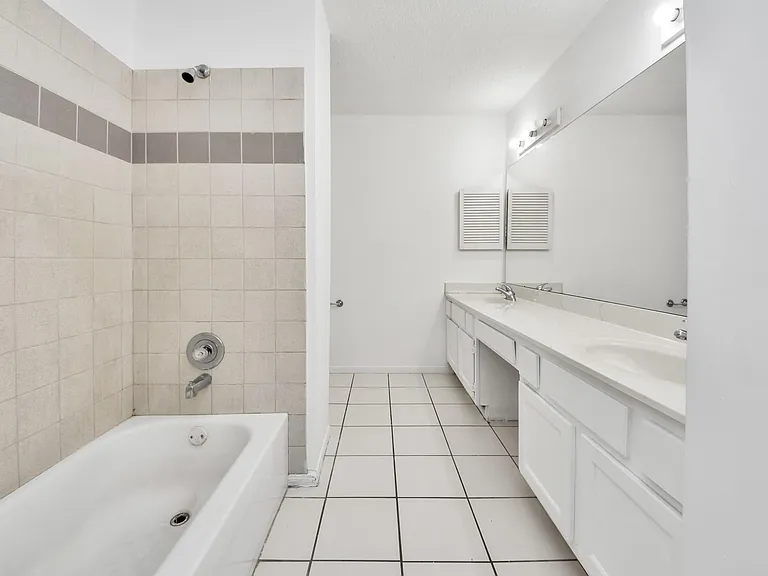 15534 Weldon Dr — Photo 29
