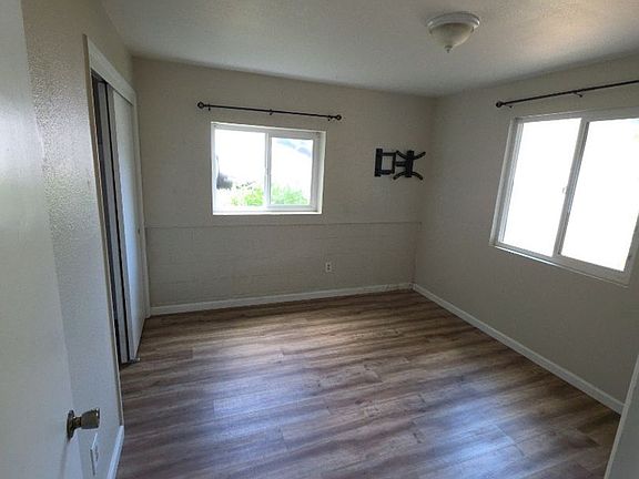 5th image of 3480 Idlewood Dr #B
