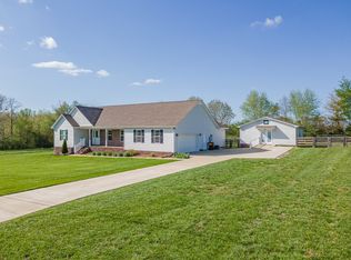 369 Spring Water Dr, Summertown, TN 38483