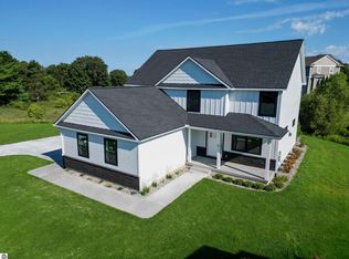 872 Vienna Way, Traverse City, MI 49696