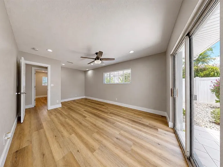 6513 Abaco Dr — Photo 28
