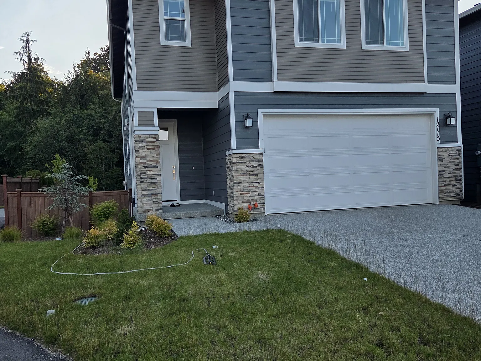 5 bed, 3.5 bath, 3155 sqft, $4,100 — Photo 3