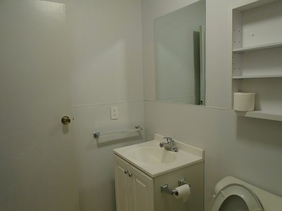 5th image of 1931 Herbert St #1