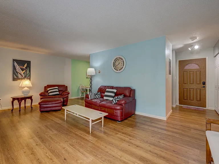 4440 S Poplar St #104 — Photo 6